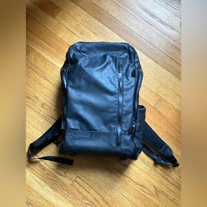 WANDRD Duo Daypack camera bag, backpack, water repellent, 20L